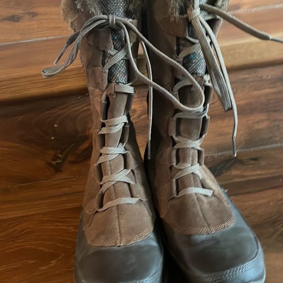 The North Face Nuptse Purna Boots - Picture 8 of 9